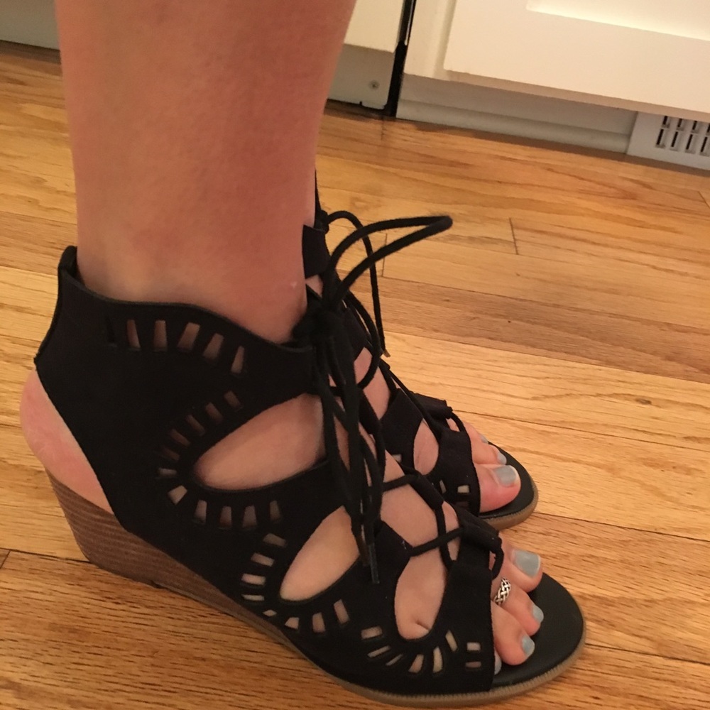 Brand new- never worn, DSW shoes- Size 6 1/2